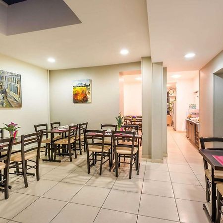 Comfort Hotel Au Firmament อานีแย-ซูร์-แซน ภายนอก รูปภาพ