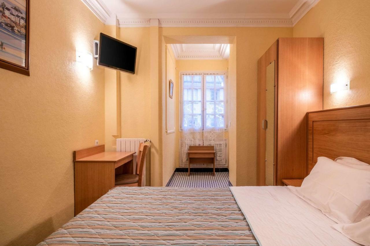 Comfort Hotel Au Firmament อานีแย-ซูร์-แซน ภายนอก รูปภาพ